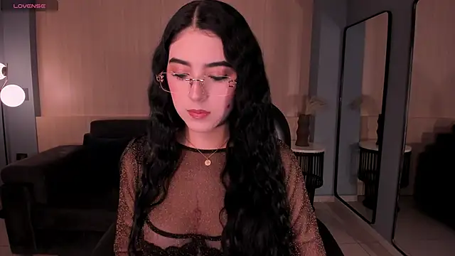 HaileyRoss  online show from June 2026 02:38:01 AM