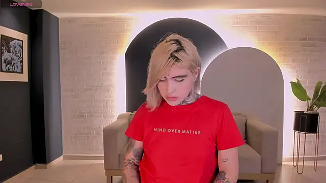 CarlaBrunni online show from February 2026 04:21:01 AM