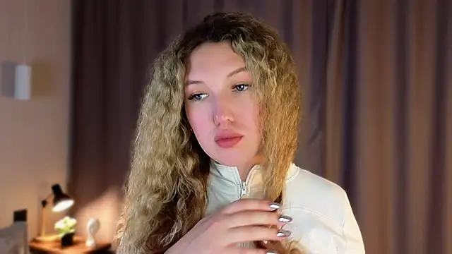 SueHolt online show from November 2025 02:21:01 PM