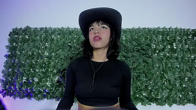 LiilithStonne online show from January 2026 02:22:02 PM