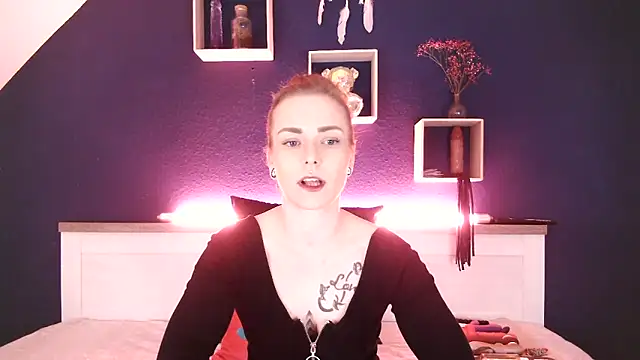 Snapshot of Vulva_Koenigin97 chatting on February 2026 08:43:01 PM Vulva Koenigin97 online show from February 2026 08:43:01 PM