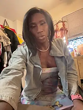 Motherbigbus online show from April 2026 02:09:02 AM