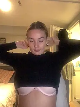 Snapshot of xoxohan11 chatting on February 2026 07:52:01 PM xoxohan11 online show from February 2026 07:52:01 PM