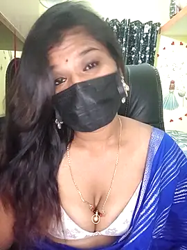 Snapshot of Premalatha_28 chatting on April 2026 06:17:01 PM Premalatha 28 online show from April 2026 06:17:01 PM