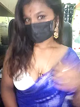 Snapshot of Premalatha_28 chatting on April 2026 04:40:01 PM Premalatha 28 online show from April 2026 04:40:01 PM