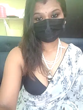 Snapshot of Premalatha_28 chatting on April 2026 08:10:01 PM Premalatha 28 online show from April 2026 08:10:01 PM