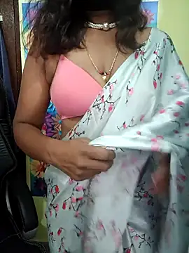 Snapshot of Premalatha_28 chatting on April 2026 07:11:02 AM Premalatha 28 online show from April 2026 07:11:02 AM