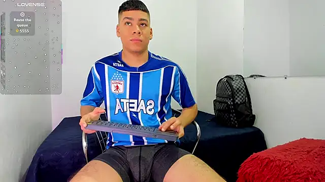 Lucastorrez01 online show from June 2026 09:32:02 PM