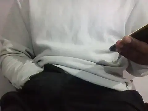 Snapshot of Desi_bbc8 chatting on November 2025 12:05:02 AM Desi bbc8 online show from November 2025 12:05:02 AM