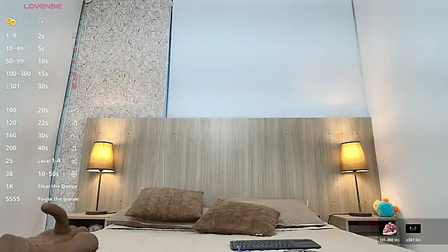 mature eva1 online show from February 2026 11:17:01 AM