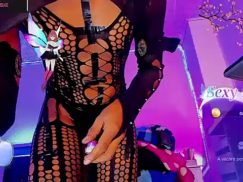 cristal stormy online show from February 2026 03:37:02 PM