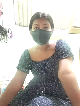 Snapshot of Hot-Pari2 chatting on November 2025 06:19:01 AM Hot-Pari2 online show from November 2025 06:19:01 AM