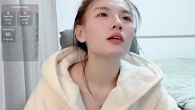 Snapshot of H-2005 chatting on February 2026 12:58:02 AM H-2005 online show from February 2026 12:58:02 AM