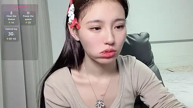 Snapshot of H-2005 chatting on March 2026 10:59:01 PM H-2005 online show from March 2026 10:59:01 PM