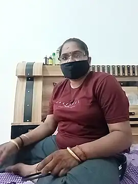 Snapshot of Menka_cut34 chatting on July 2026 04:37:02 AM Menka cut34 online show from July 2026 04:37:02 AM
