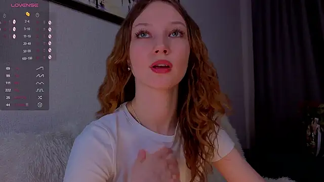 Alisavine online show from April 2026 07:40:02 PM