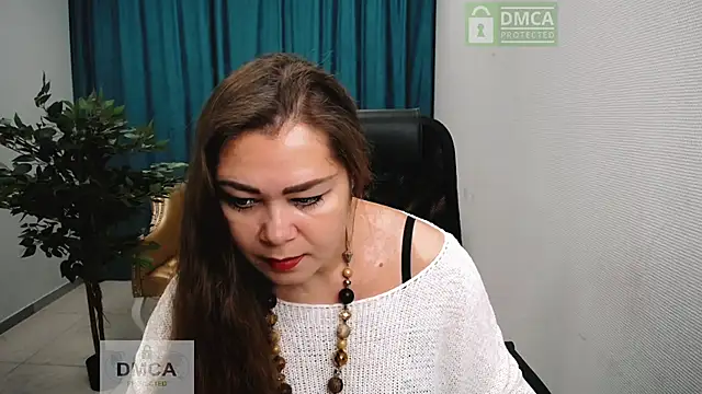 Snapshot of Susanna_S chatting on November 2025 06:04:02 AM Susanna S online show from November 2025 06:04:02 AM