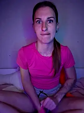 carolinakis  online show from March 2026 12:16:01 AM