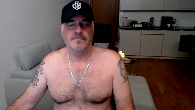 Snapshot of Buidapest chatting on November 2025 09:19:02 PM Buidapest online show from November 2025 09:19:02 PM