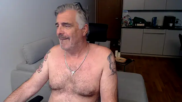 Snapshot of Buidapest chatting on November 2025 09:20:02 AM Buidapest online show from November 2025 09:20:02 AM