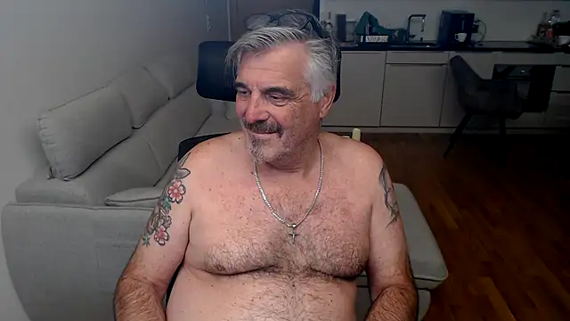 Snapshot of Buidapest chatting on November 2025 12:54:02 AM Buidapest online show from November 2025 12:54:02 AM