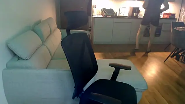 Snapshot of Buidapest chatting on February 2026 01:59:02 AM Buidapest online show from February 2026 01:59:02 AM