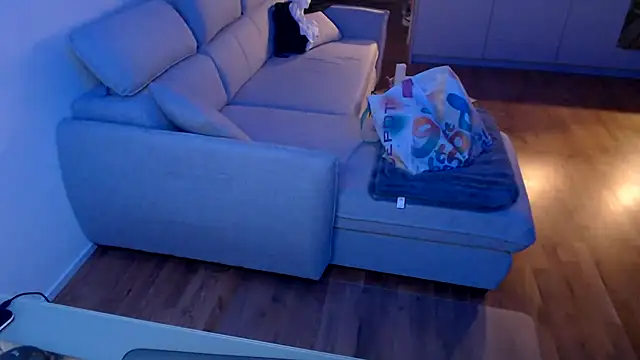 Snapshot of Buidapest chatting on February 2026 04:00:02 AM Buidapest online show from February 2026 04:00:02 AM