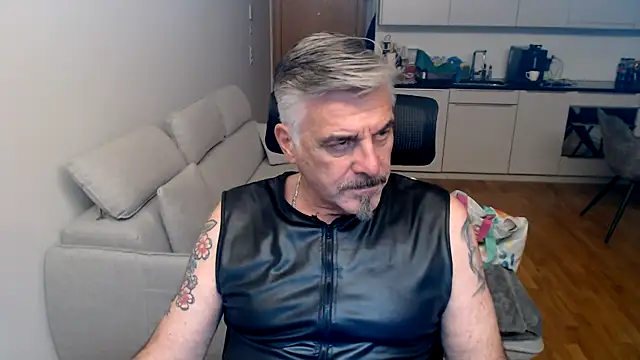 Snapshot of Buidapest chatting on February 2026 10:39:01 PM Buidapest online show from February 2026 10:39:01 PM