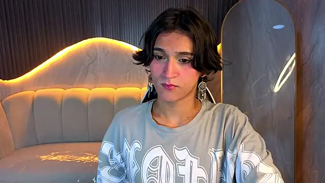 Snapshot of zoe_tp chatting on December 2025 07:52:01 PM zoe tp online show from December 2025 07:52:01 PM