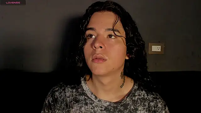 Angel-umbra online show from November 2025 08:56:01 PM