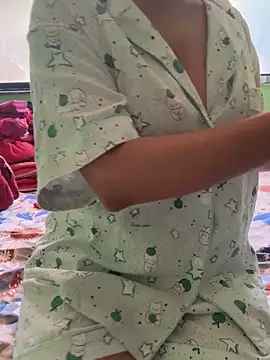 noughtRani online show from December 2025 06:20:02 AM