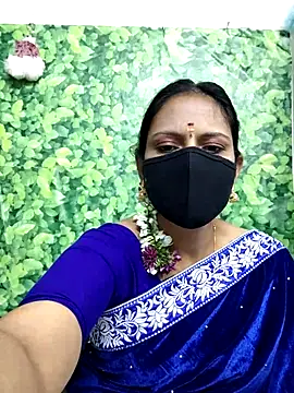 Queen-Neha online show from December 2025 06:37:02 PM