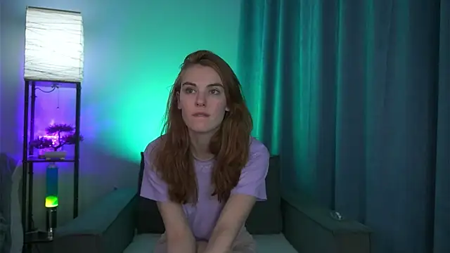 Snapshot of foxy_cute4you chatting on February 2026 06:37:01 PM foxy cute4you online show from February 2026 06:37:01 PM