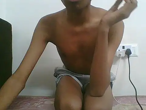 akshr1099 online show from November 2025 08:33:02 PM