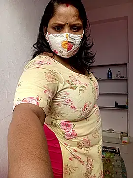 Snapshot of CUTE-LOVE-SWEETS chatting on December 2025 04:39:02 AM CUTE-LOVE-SWEETS online show from December 2025 04:39:02 AM