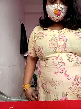 Snapshot of CUTE-LOVE-SWEETS chatting on December 2025 04:19:02 AM CUTE-LOVE-SWEETS online show from December 2025 04:19:02 AM