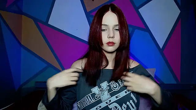 onessandra online show from December 2025 03:37:02 AM