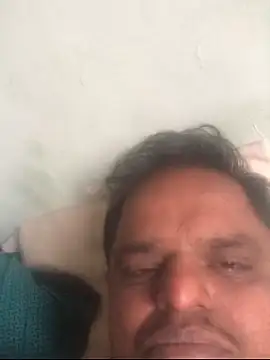 Snapshot of sexguruxxx chatting on December 2025 06:33:02 AM sexguruxxx online show from December 2025 06:33:02 AM