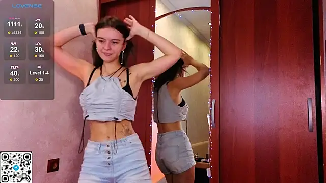 DevonaCasm online show from February 2026 01:15:02 AM