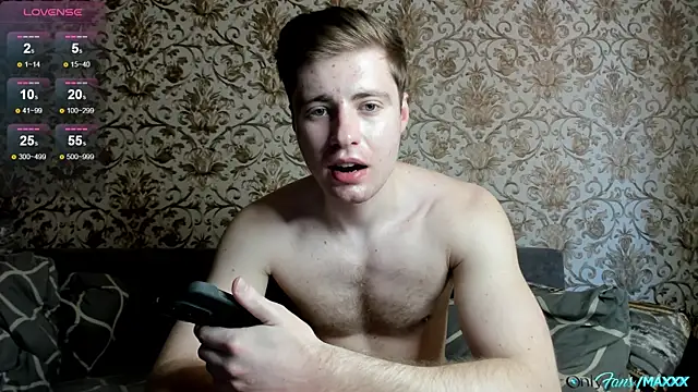 Maxhornyblondieman online show from April 2026 07:06:02 AM