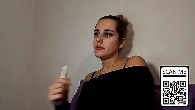 Snapshot of HotMusex chatting on December 2025 03:43:01 PM HotMusex online show from December 2025 03:43:01 PM