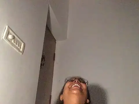 Snapshot of raveena_hot chatting on December 2025 04:28:02 AM raveena hot online show from December 2025 04:28:02 AM