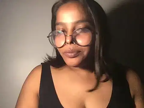 Snapshot of raveena_hot chatting on December 2025 08:54:01 AM raveena hot online show from December 2025 08:54:01 AM