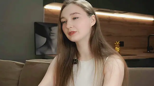 Eliravelvet online show from November 2025 06:12:01 PM