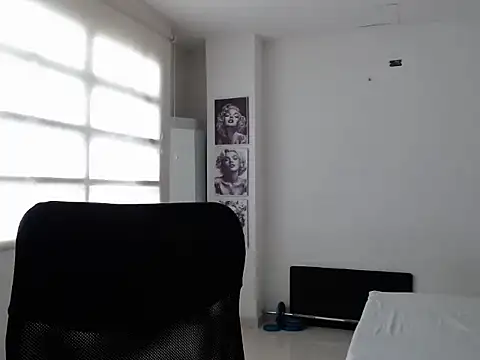 Annie Cervantez online show from January 2026 03:28:01 PM