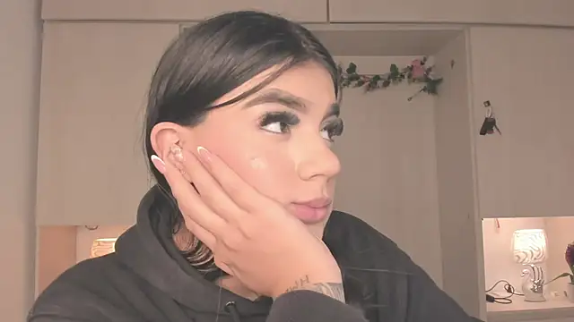 ShirleyJones  online show from December 2025 08:26:01 PM