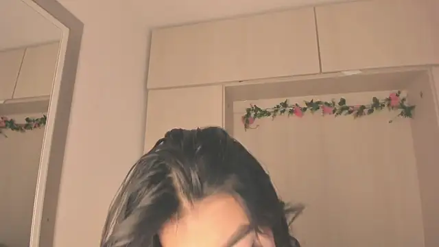 ShirleyJones  online show from December 2025 08:38:02 PM