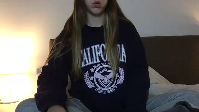 Martimartinaxx online show from March 2026 09:21:02 PM