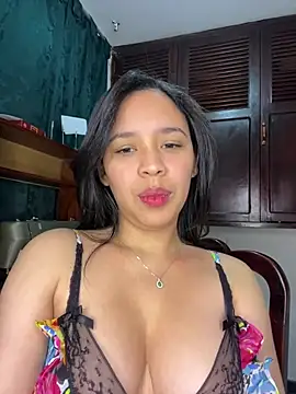 Esmerald 1111 online show from February 2026 12:33:01 PM