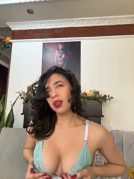 Esmerald 1111 online show from June 2026 12:57:02 PM